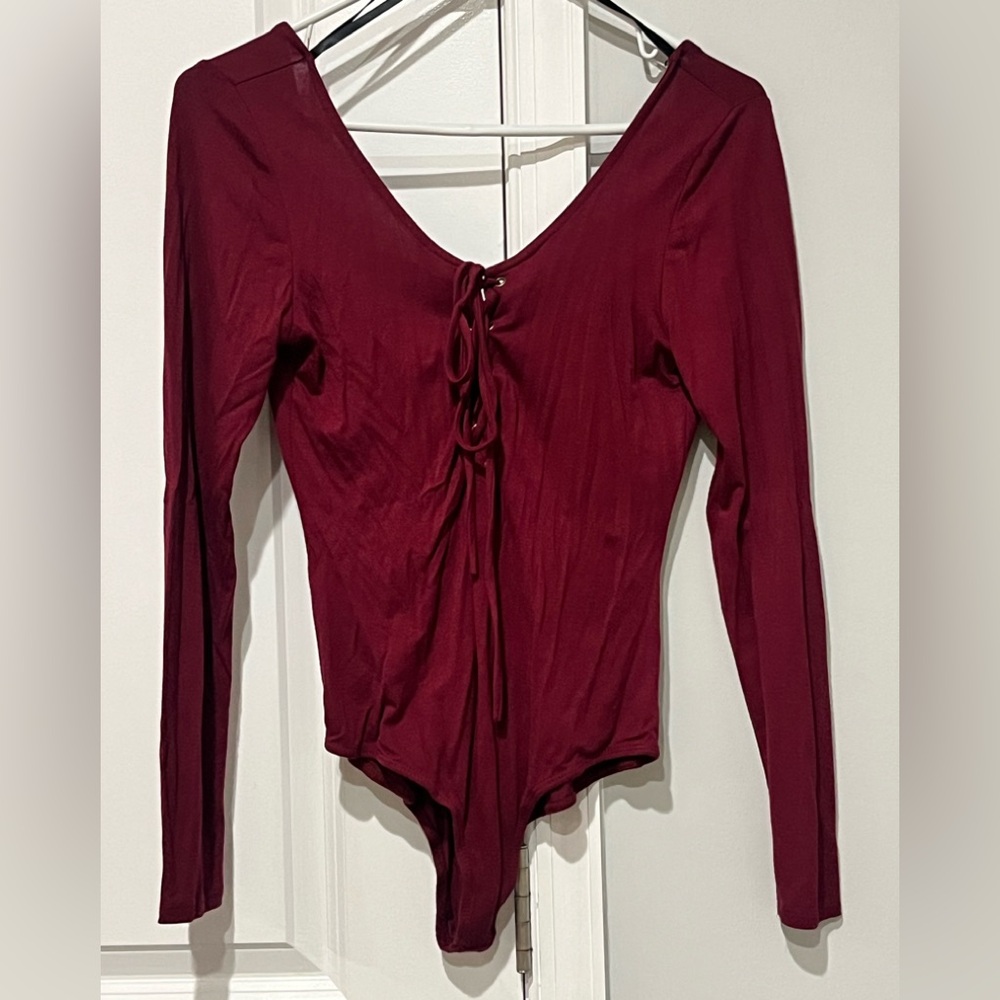 NYTT Deep Red Long Sleeve Bodysuit